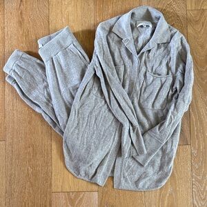 Brochu Walker taupe cashmere set